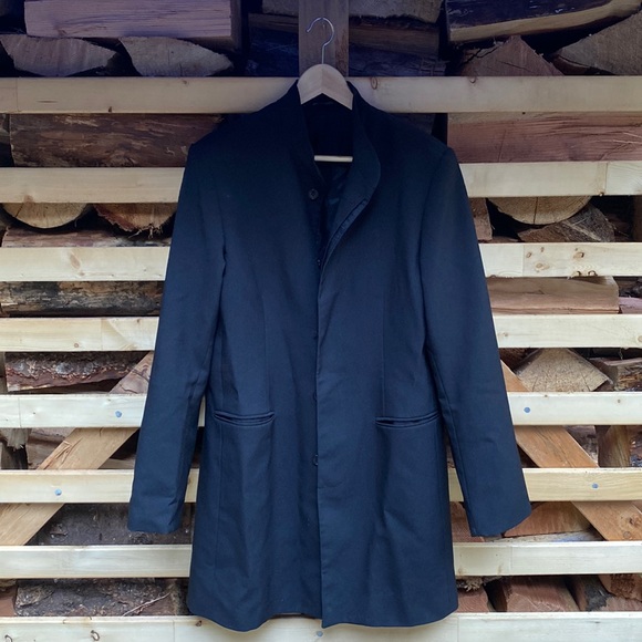 Canadian Made Slim Jacket by Le Chateau - Picture 1 of 5